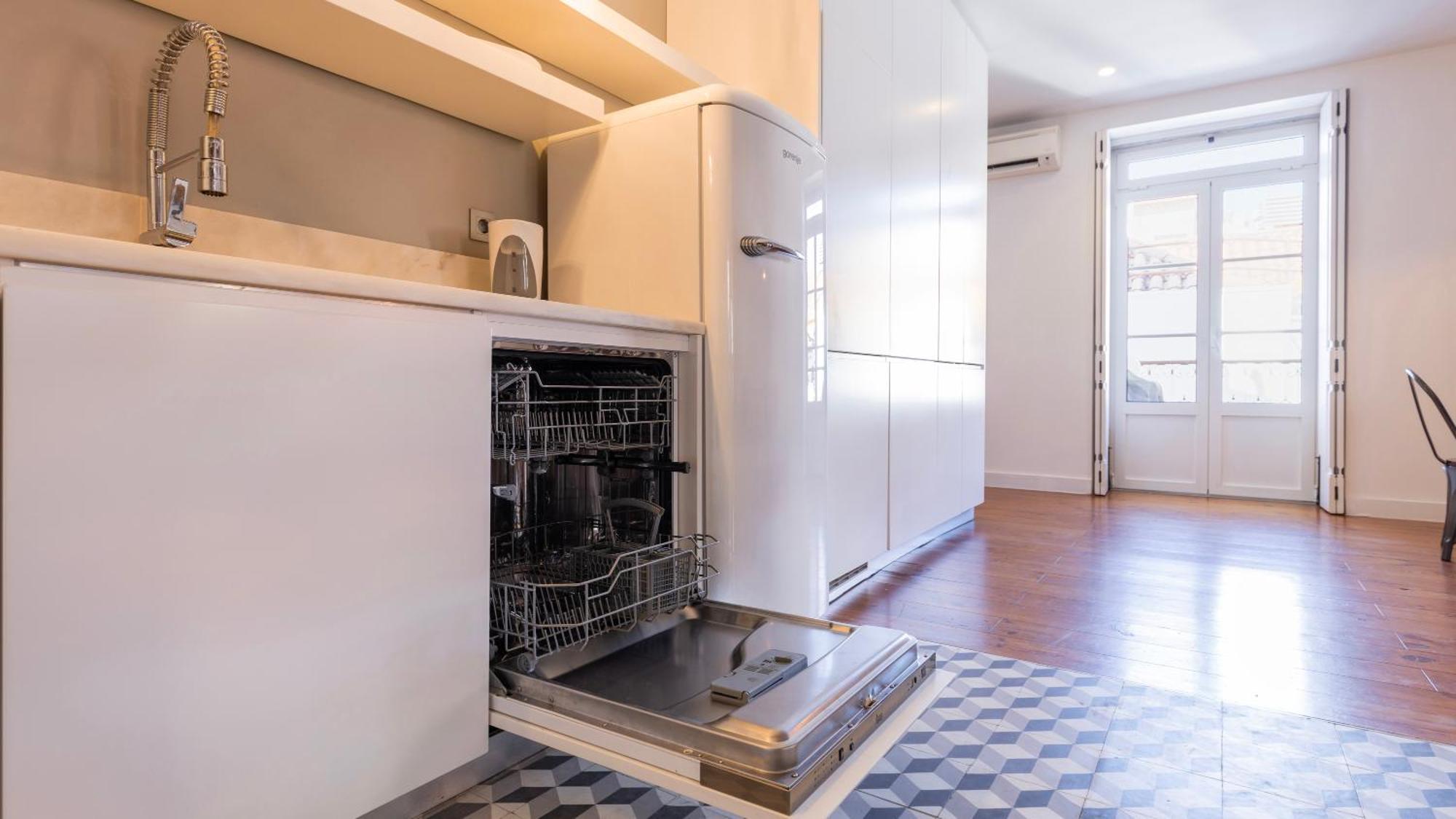 Charming 3Bdr Duplex In City Center By Lovelystay Lisbon Exterior photo