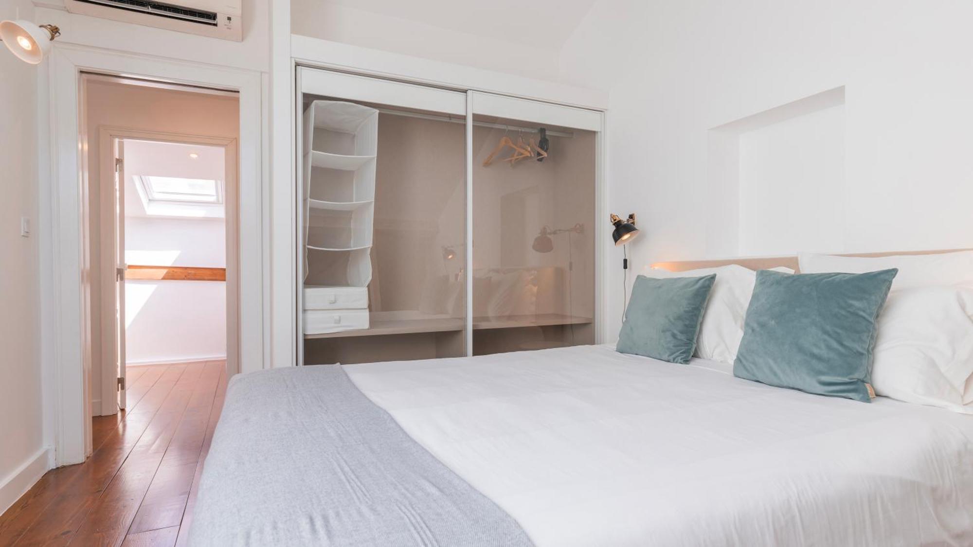 Charming 3Bdr Duplex In City Center By Lovelystay Lisbon Exterior photo